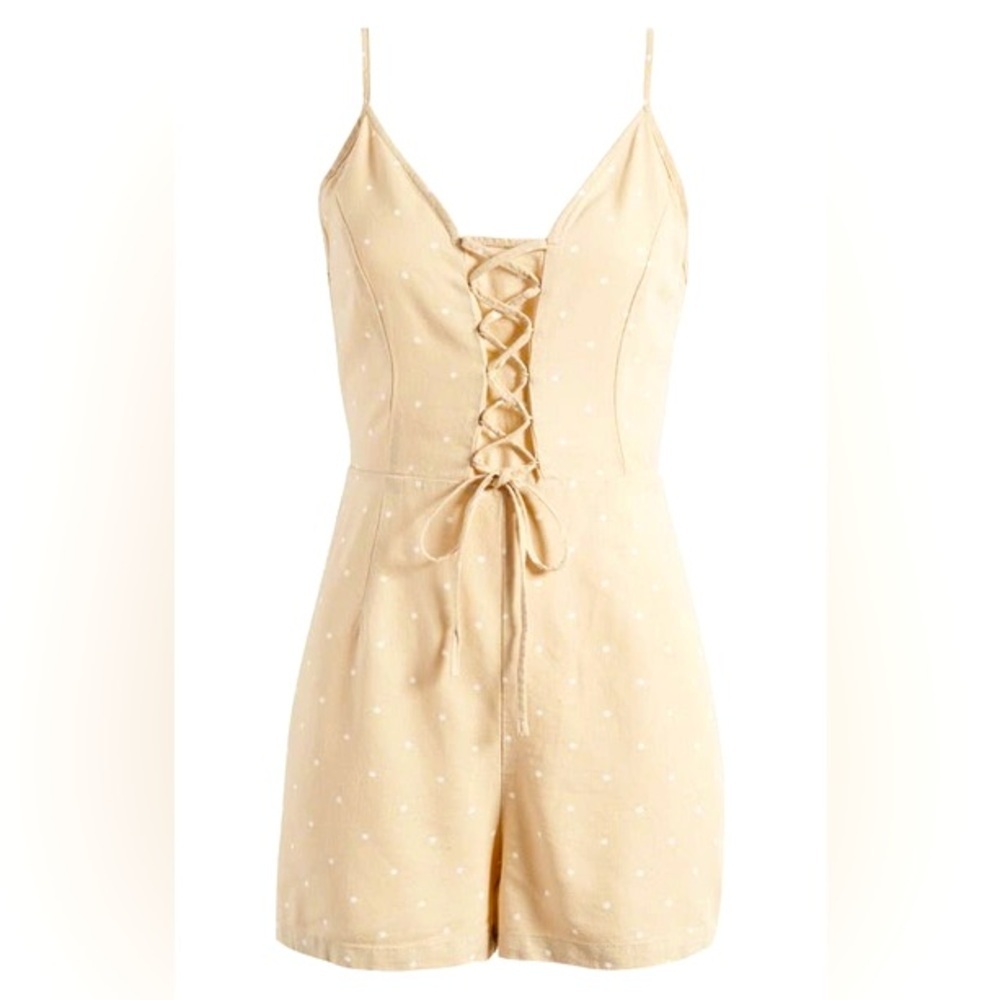 🛍️Vero Moda Polka Dot Lace-up Romper Irish Cream Size M Sleeveless Romper NWOT